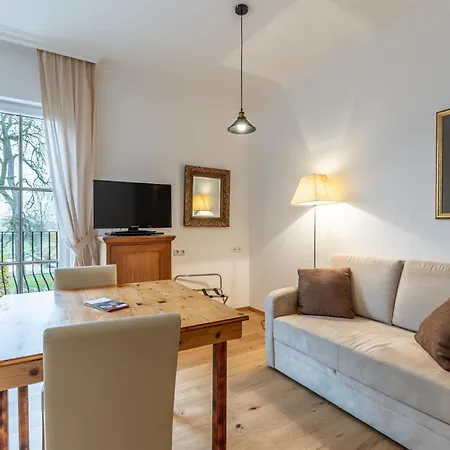 Am Schloss Muehldorf Aparthotel *