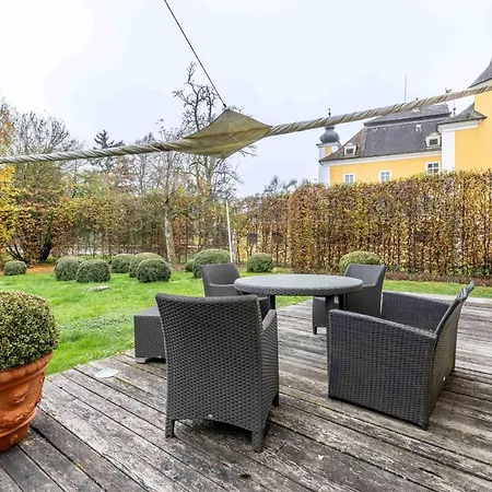 Aparthotel Am Schloss Muehldorf Feldkirchen an der Donau
