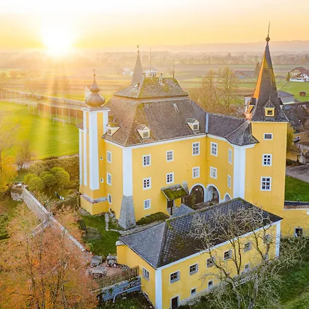 Am Schloss Muehldorf Aparthotel *